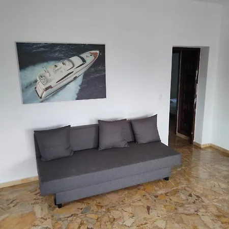 Villa Marbesa 150 M From The Sea!!! Marbella